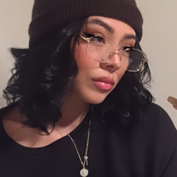 Meet your Posher, Ness - Picture 1 of 1